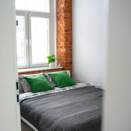 Z Antresola Nowa Papiernia Apartmán *